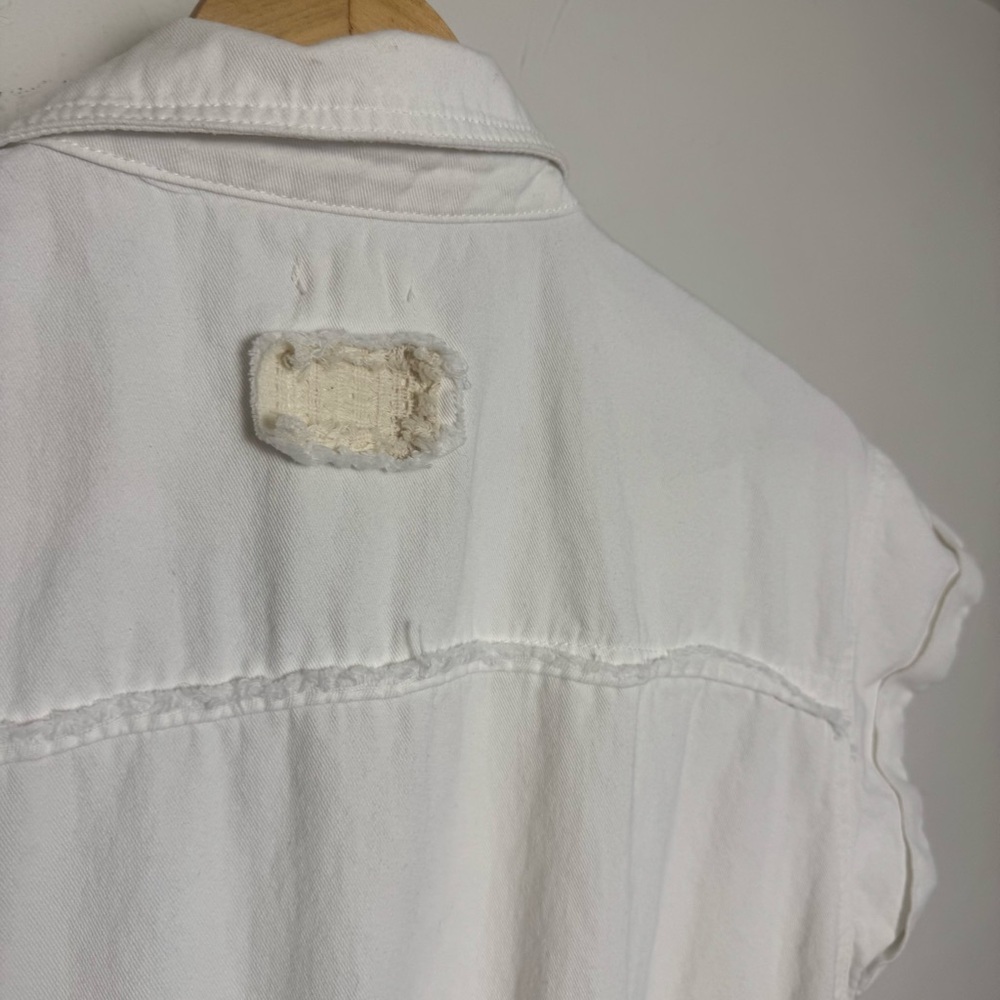 POL‎ White Button-Up Denim Romper - Picture 4 of 10